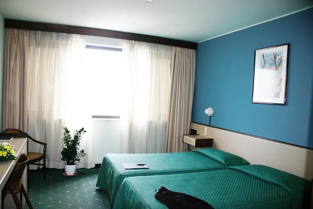 San Paolo Palace Hotel Palermo 4*,